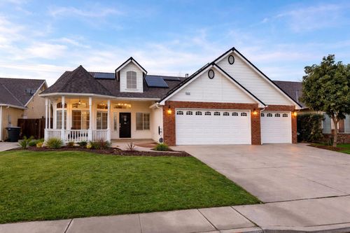 5222 W Lark Ct, Visalia, CA, 93291-5284 | Card Image