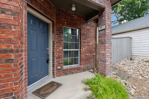 117-117 Chapel Hill Cir, San Antonio, TX, 78240-3977 | Card Image