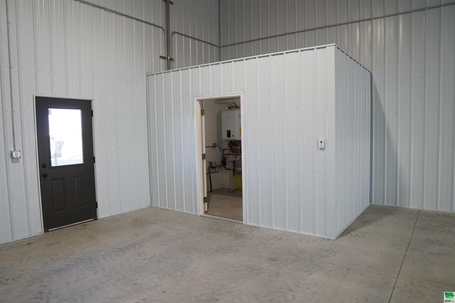 3987 Floyd St, Home with 0 bedrooms, 0 bathrooms and 4 parking in Sheldon IA | Image 19