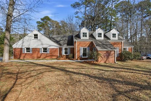 2915 Umberland Dr, Doraville, GA, 30340-4904 | Card Image