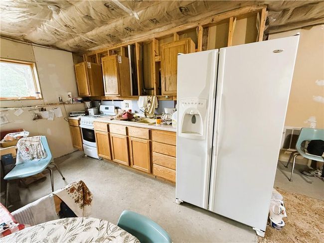 N8281 State Highway 27, House other with 3 bedrooms, 2 bathrooms and null parking in Ladysmith WI | Image 15