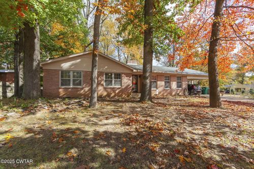 286 Russell Rd, Jackson, TN, 38301-3833 | Card Image