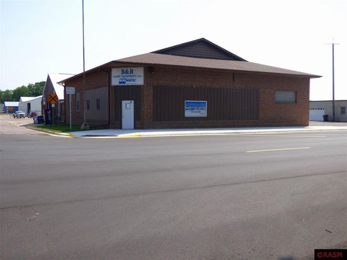 106 N Renville St, Winthrop, MN, 55396-9235 | Card Image