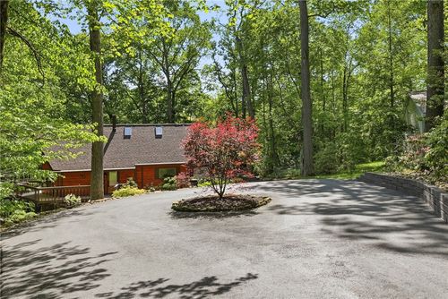 106 Lyndon Ln, Baden, PA, 15005-9611 | Card Image