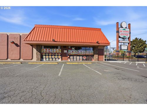 1815 Se 82nd Ave, Portland, OR, 97216 | Card Image