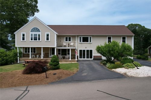 163 Winterberry Rd, Saunderstown, RI, 02874-2438 | Card Image