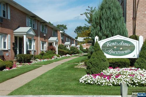 60 Columbia Ave, Dumont, NJ, 07628-3436 | Card Image