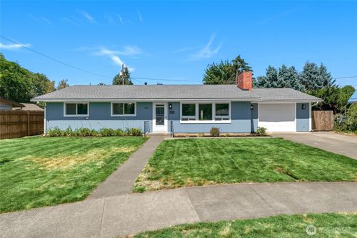 1825 Leonard Dr, Walla Walla, WA, 99362-4421 | Card Image