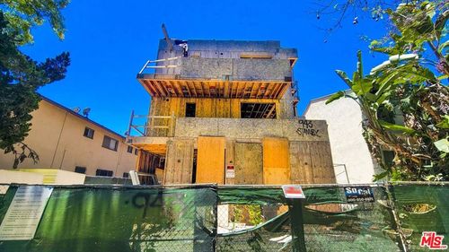 943 N Stanley Avenue, West Hollywood, CA, 90046 | Card Image