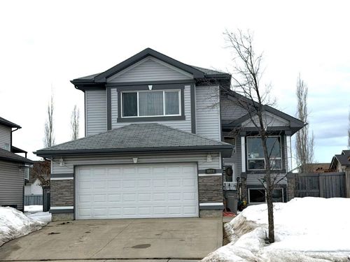 8821 Lakeland Dr, Grande Prairie, AB, T8X1V8 | Card Image