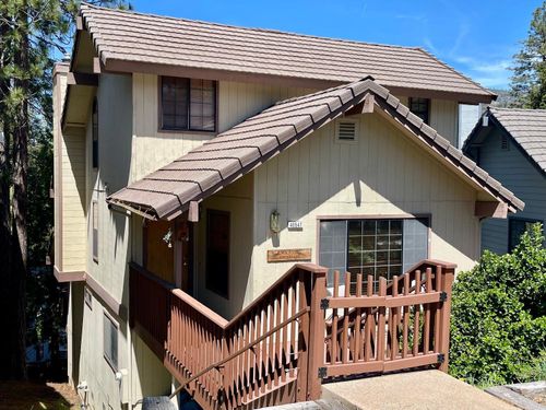 40547 Saddleback Rd, Bass Lake, CA, 93604-9736 | Card Image