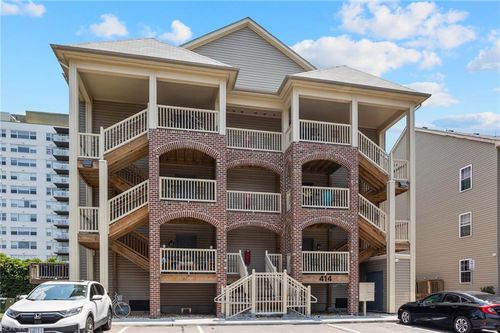 apt-223-414 Delaware Ave, Norfolk, VA, 23508-2802 | Card Image