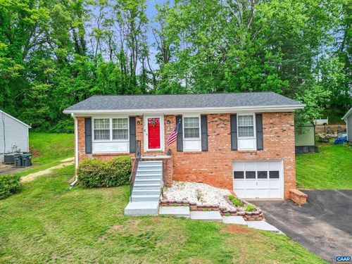 142 Dogwood St, Amherst, VA, 24521-3223 | Card Image