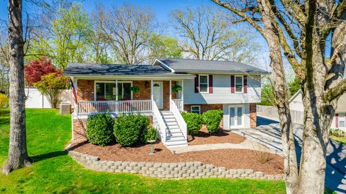 1121 Ohenry Dr, Hixson, TN, 37343-3788 | Card Image