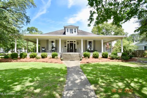 101 E President Ave, Greenwood, MS, 38930-3513 | Card Image