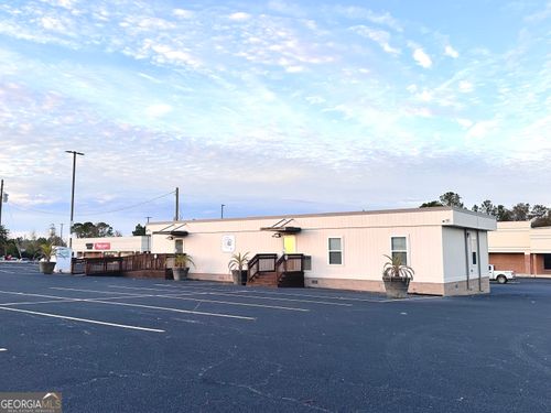 134 8th St, Mc Rae Helena, GA, 31037 | Card Image