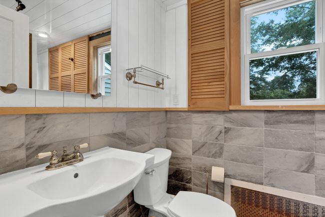 1815 Asylum Ave, House other with 3 bedrooms, 3 bathrooms and null parking in West Hartford CT | Image 32