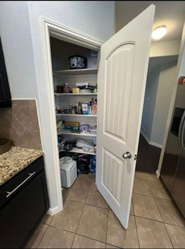 View of pantry | Image 8