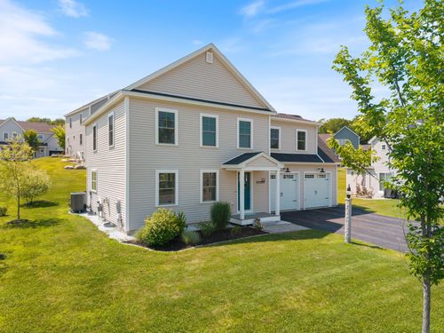 23 Bluebird Trl, Falmouth, ME, 04105-2084 | Card Image
