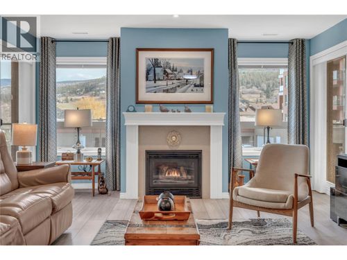 901-3346 Skaha Lake Rd, Penticton, BC, V2A0H6 | Card Image