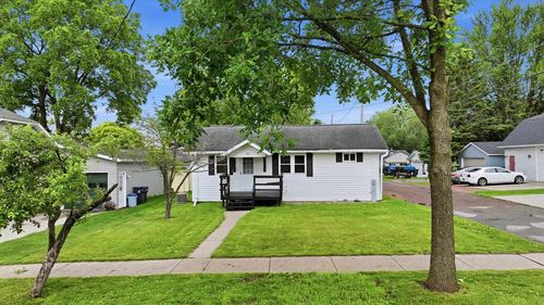 608 E 9th Street, Marshfield, WI, 54449 | Card Image