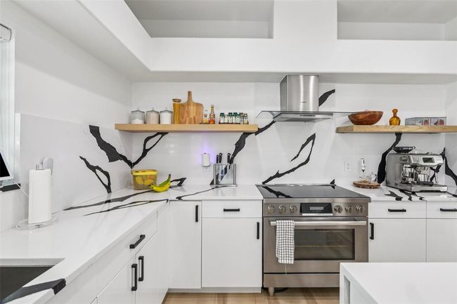 Kitchen | Image 15