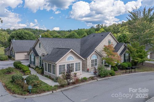 u3-90 Mountain Meadow Cir, Weaverville, NC, 28787-9378 | Card Image
