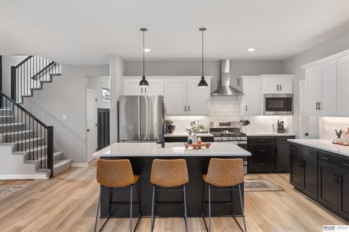 11057 N 171st St, Bennington, NE, 68007-5056 | Card Image