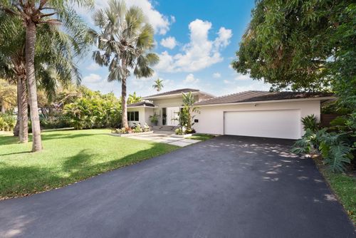 1270 Ne 97th St, Miami Shores, FL, 33138-2560 | Card Image