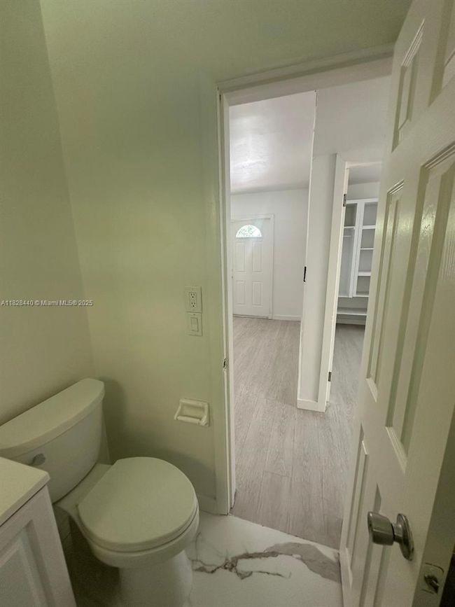 1754 Ne 48 Th Ct, House other with 3 bedrooms, 1 bathrooms and null parking in Pompano Beach FL | Image 15