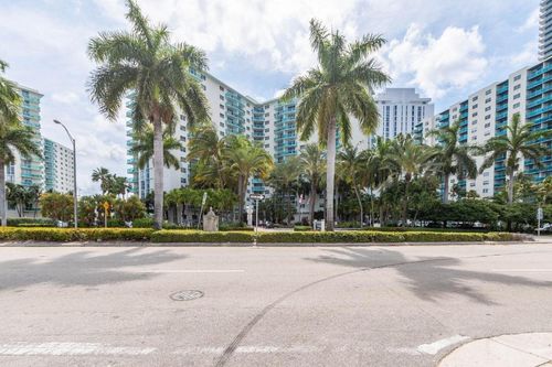 14c-3901 S Ocean Dr, Hollywood, FL, 33019-3004 | Card Image