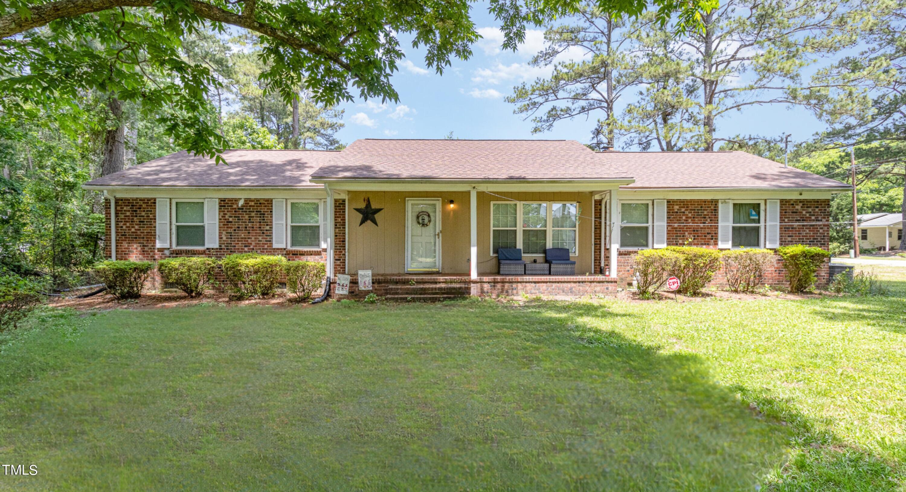 Darden St, Kenly, NC 27542