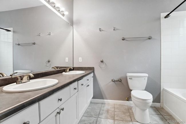APT-205 - 7429 S Alkire St, Home with 2 bedrooms, 2 bathrooms and 1 parking in Littleton CO | Image 12