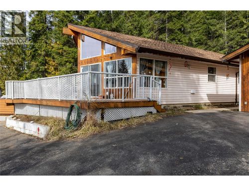 7241 Estate Pl, Anglemont, BC, V0E1M8 | Card Image