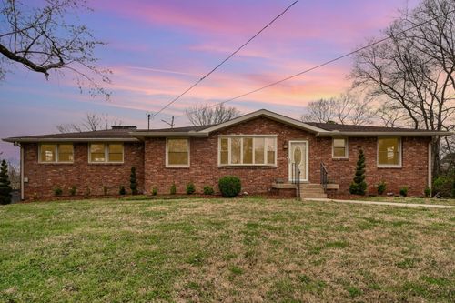 905 Crownhill Dr, Nashville, TN, 37217-1403 | Card Image