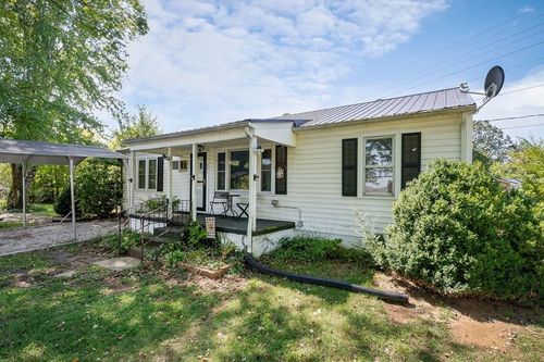 271 Hillview Dr, Livingston, TN, 38570-8129 | Card Image