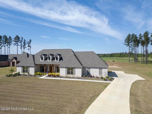 230 Lost Oak Lane, Brandon, MS, 39047 | Card Image
