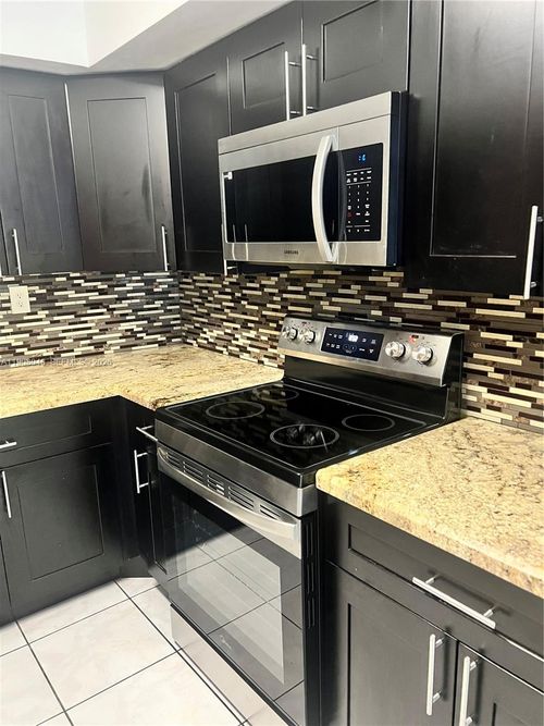 apt-523-3621 Nw 95th Ter, Sunrise, FL, 33351-6432 | Card Image