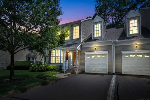 48-48 Fieldstone Ct, North Haven, CT, 06473-2892 | Card Image