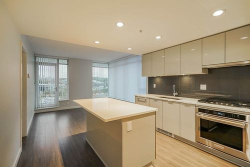 806-2388 Madison Ave, Burnaby, BC, V5C0K8 | Card Image
