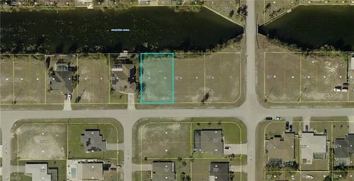 219 Ne 19th Ter, Cape Coral, FL, 33909-5503 | Card Image