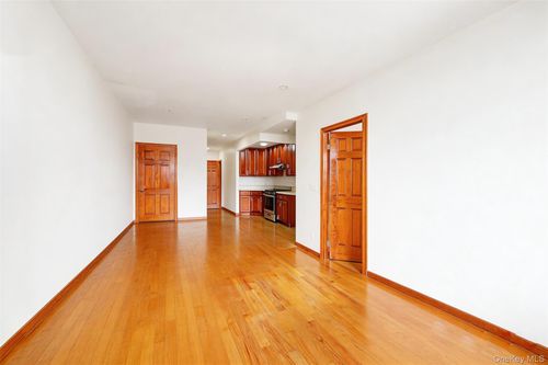 3e-57-50 Granger St, New York, NY, 11368 | Card Image