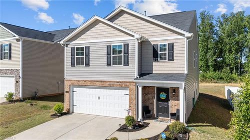 4574 Heatherly Rd, Winston-Salem, NC, 27105-1649 | Card Image