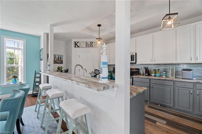 9509 14 Th Bay St, House attached with 4 bedrooms, 3 bathrooms and null parking in Norfolk VA | Image 16