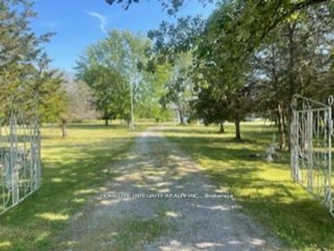 2434 County Rd 15, House other with 5 bedrooms, 2 bathrooms and 9 parking in Picton ON | Image 9