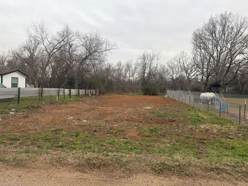 327 Houston Elgin, Tx 78621 Street, Elgin, TX, 78621 | Card Image