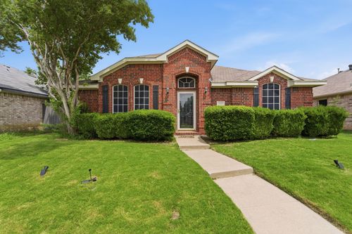 1633 Yellowstone Ave, Lewisville, TX, 75077-2461 | Card Image