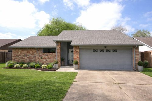 6826 Addicks Clodine Rd, Houston, TX, 77083-1210 | Card Image