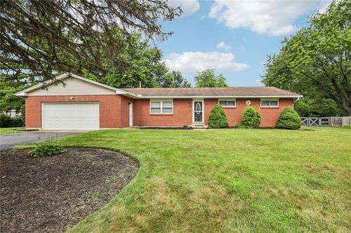 1723 Fairlynn Dr, Beavercreek, OH, 45432-4006 | Card Image