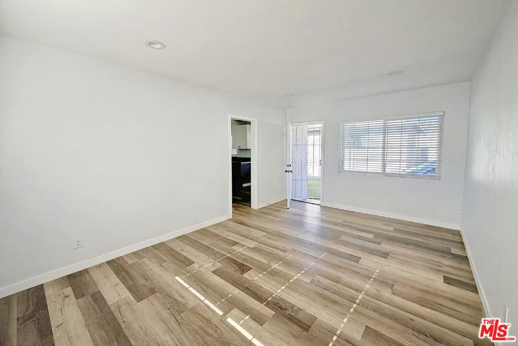 Residential Lease in Pomona 2